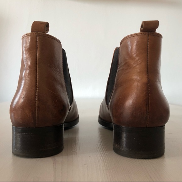 Clarks Leather Chelsea Boot - Picture 6 of 8